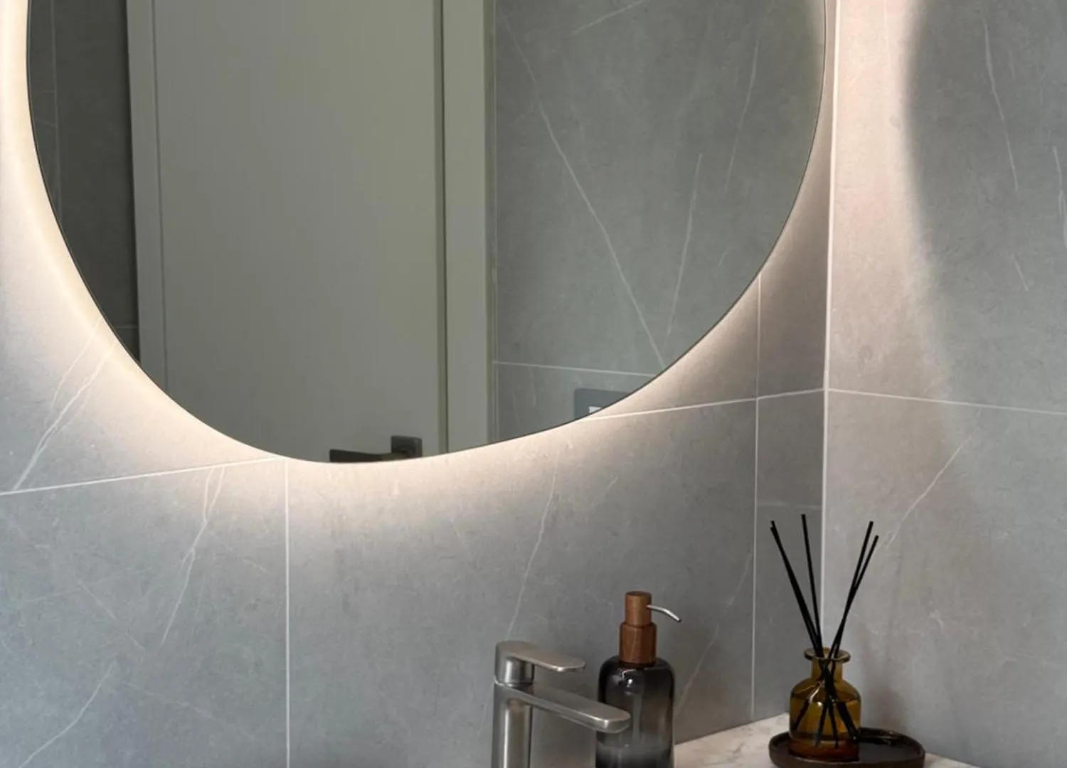 Bollicina Milano - Free Parking, Ac & Balcony Daire